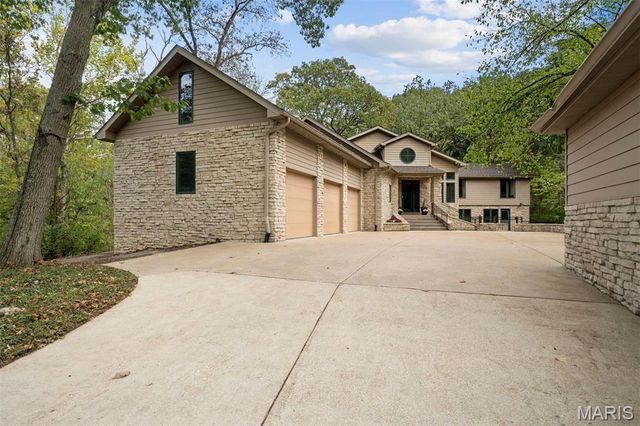 1800 W Adams Avenue, Kirkwood, MO 63122