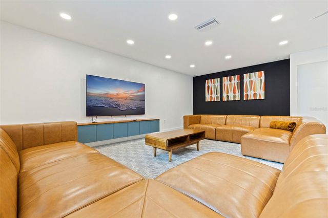 2130 14TH AVENUE SW, Largo, FL 33770