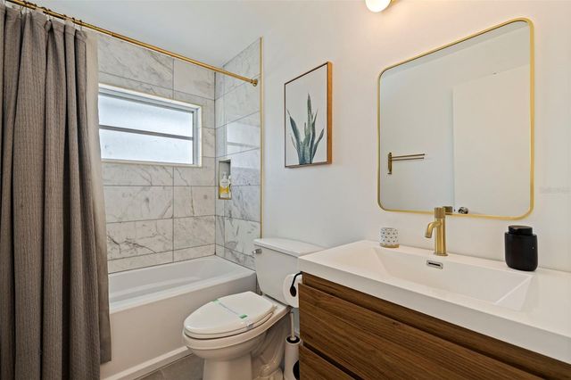 2130 14TH AVENUE SW, Largo, FL 33770