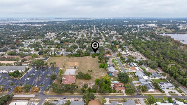 2130 14TH AVENUE SW, Largo, FL 33770
