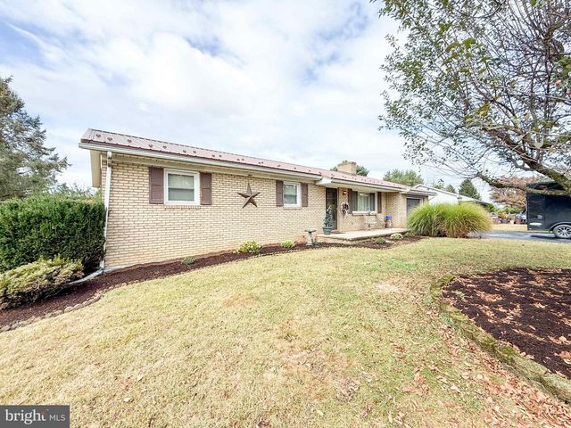 2951 JEFFERSON DRIVE, Chambersburg, PA 17201