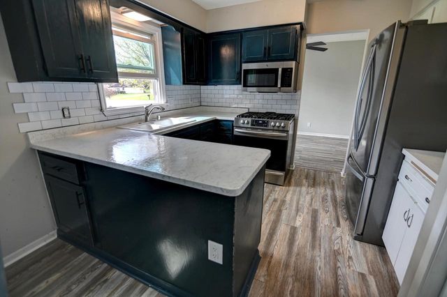 W156N10771 Cobbler LANE, Germantown, WI 53022