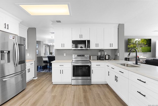 10330 Rainbow, San Antonio, TX 78245