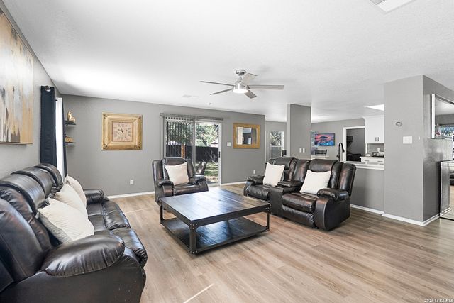 10330 Rainbow, San Antonio, TX 78245