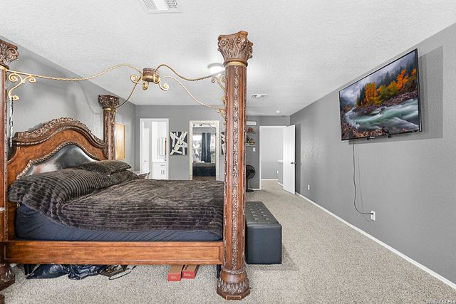 10330 Rainbow, San Antonio, TX 78245