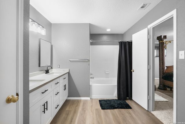 10330 Rainbow, San Antonio, TX 78245