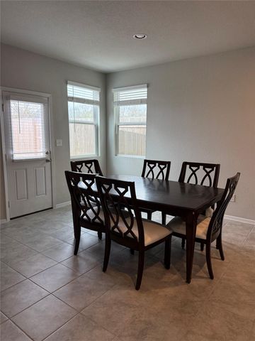 2713 Paragon Fox DR, Pflugerville, TX 78660