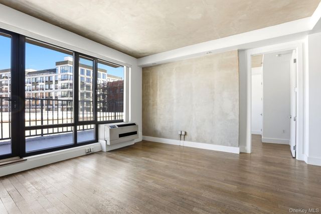 225 E 138th Street, Bronx, NY 10451