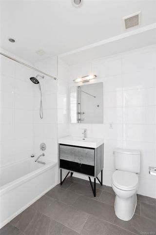 225 E 138th Street, Bronx, NY 10451