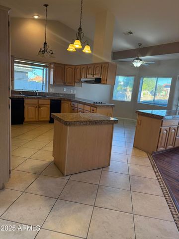 2088 N LAKE SHORE Drive, Casa Grande, AZ 85122