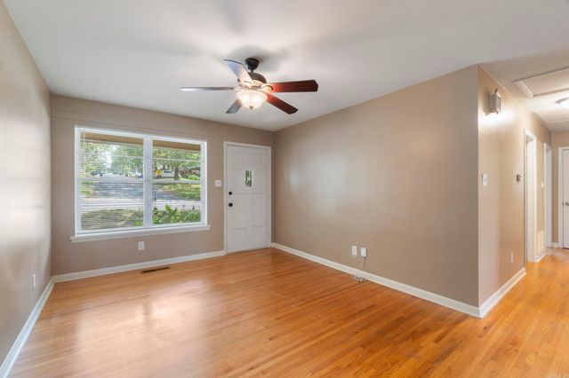 901 W 58th Street, North Little Rock, AR 72118