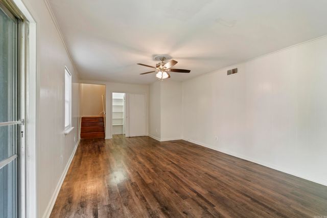 901 W 58th Street, North Little Rock, AR 72118