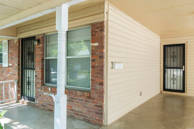 901 W 58th Street, North Little Rock, AR 72118