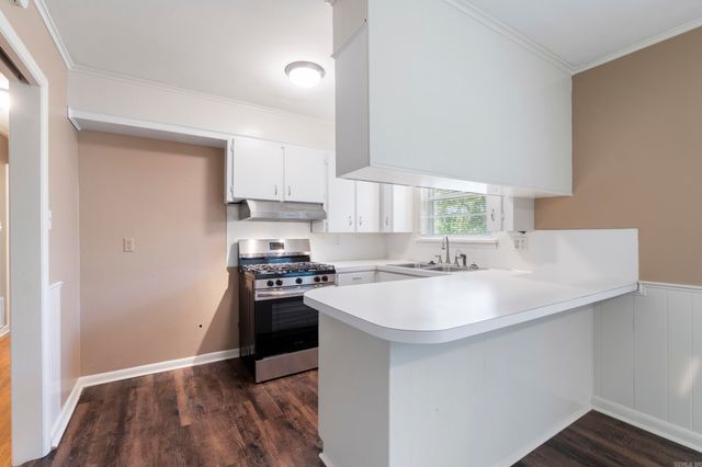 901 W 58th Street, North Little Rock, AR 72118