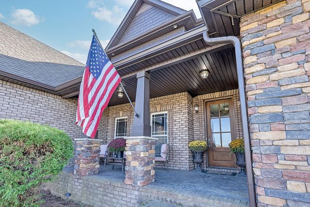 2142 Trieste Trl, Adams, TN 37010