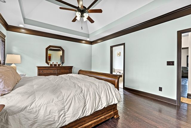 2142 Trieste Trl, Adams, TN 37010