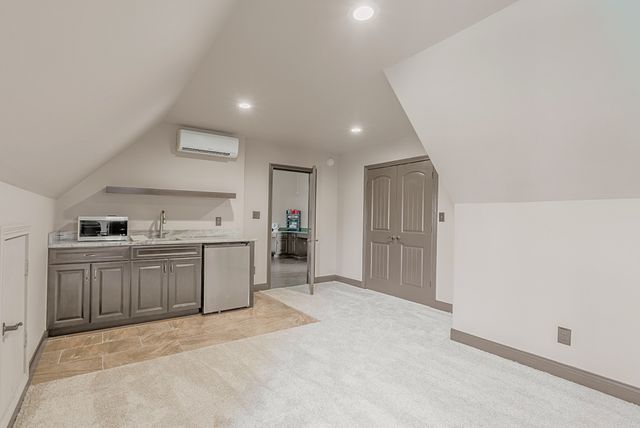 2142 Trieste Trl, Adams, TN 37010