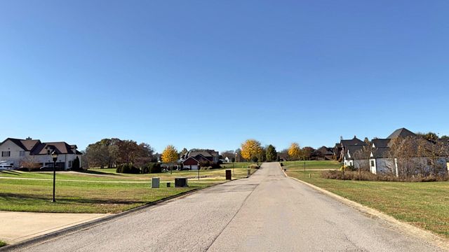 2142 Trieste Trl, Adams, TN 37010