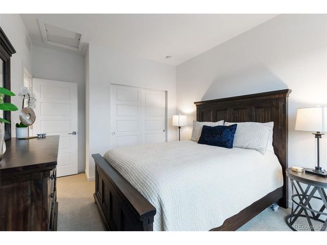 11045 Shining Star Cir, Parker, CO 80134