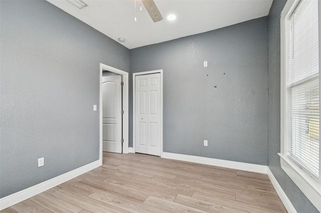 6810 N NAVIN AVENUE, Tampa, FL 33604