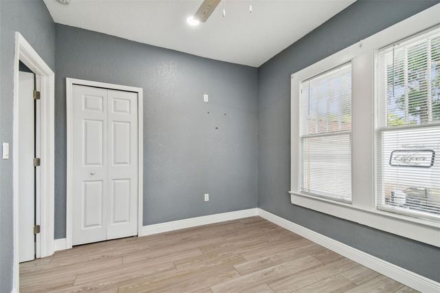 6810 N NAVIN AVENUE, Tampa, FL 33604