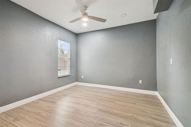 6810 N NAVIN AVENUE, Tampa, FL 33604