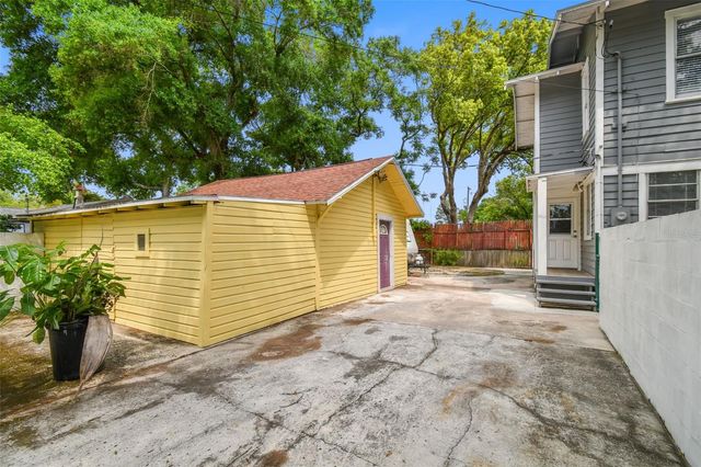 6810 N NAVIN AVENUE, Tampa, FL 33604