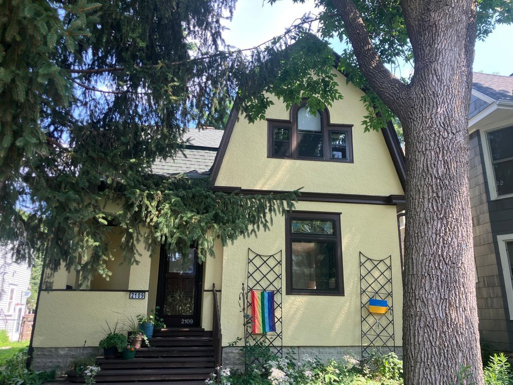 2109 27th Avenue S, Minneapolis, MN 55406
