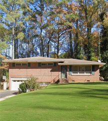 1204 CLUB HOUSE Road, Columbus, GA 31903