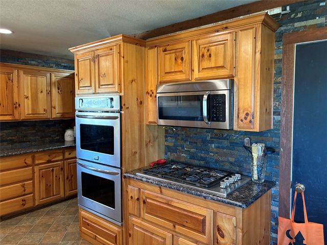 1284 Farm Road 3019 7, Winnsboro, TX 75494