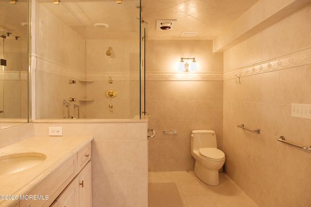 45 Ocean Avenue 2B, Monmouth Beach, NJ 07750