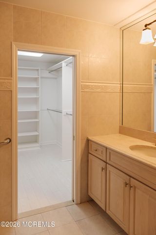 45 Ocean Avenue 2B, Monmouth Beach, NJ 07750
