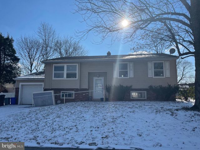 136 VANDERBILT AVE, Woodbury Heights, NJ 08097