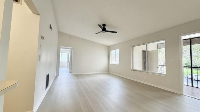 4969 Sable Pine Circle D2, West Palm Beach, FL 33417