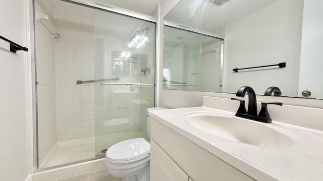 4969 Sable Pine Circle D2, West Palm Beach, FL 33417
