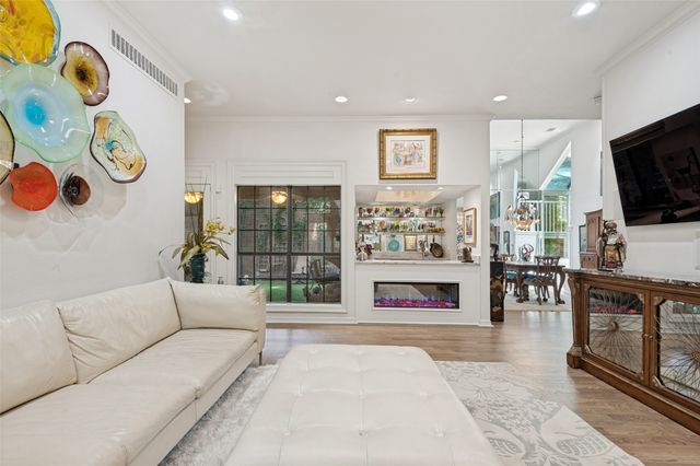 6908 Hillpark Drive, Dallas, TX 75230