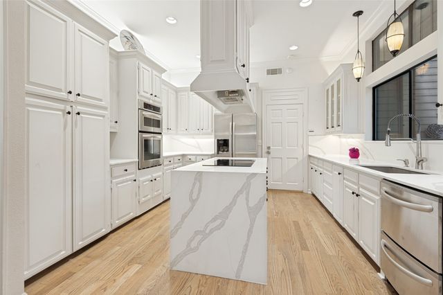 6908 Hillpark Drive, Dallas, TX 75230