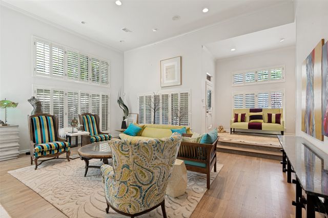 6908 Hillpark Drive, Dallas, TX 75230