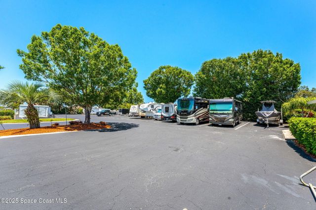 1035 S Fork Circle, Melbourne, FL 32901