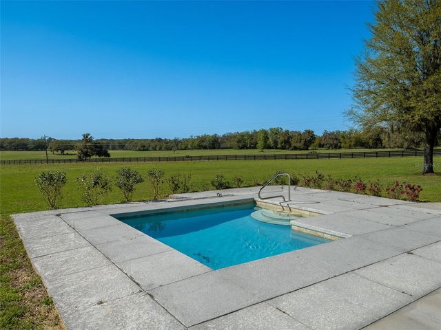 15157 NW 112TH PLACE ROAD, Morriston, FL 32668