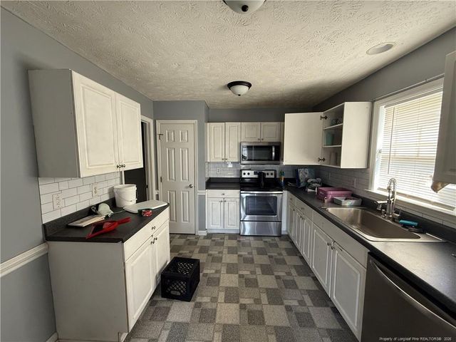 4508 Broadway Court, Hope Mills, NC 28348