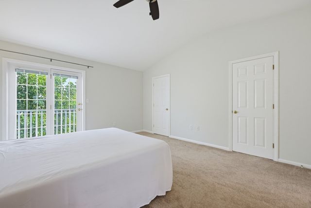 15 Kings Way 4, Waltham, MA 02451