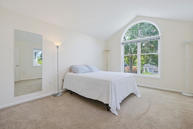 15 Kings Way 4, Waltham, MA 02451