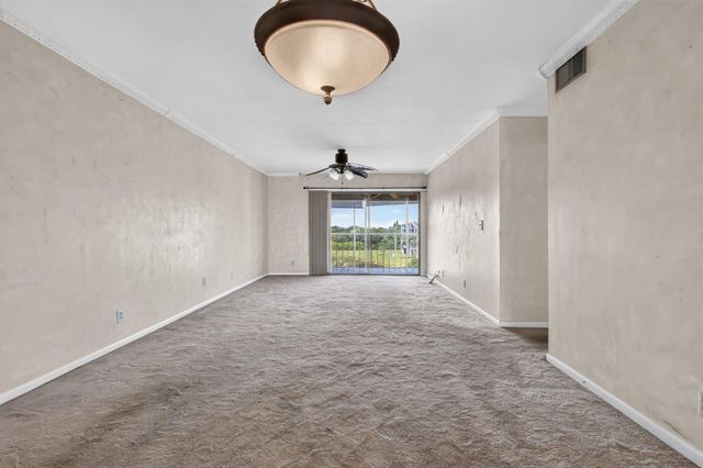 5884 Morningstar Circle 406, Delray Beach, FL 33484
