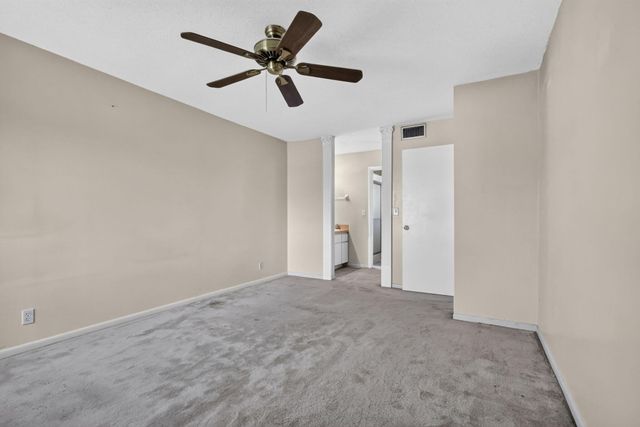 5884 Morningstar Circle 406, Delray Beach, FL 33484