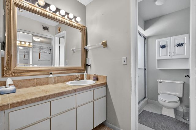 5884 Morningstar Circle 406, Delray Beach, FL 33484