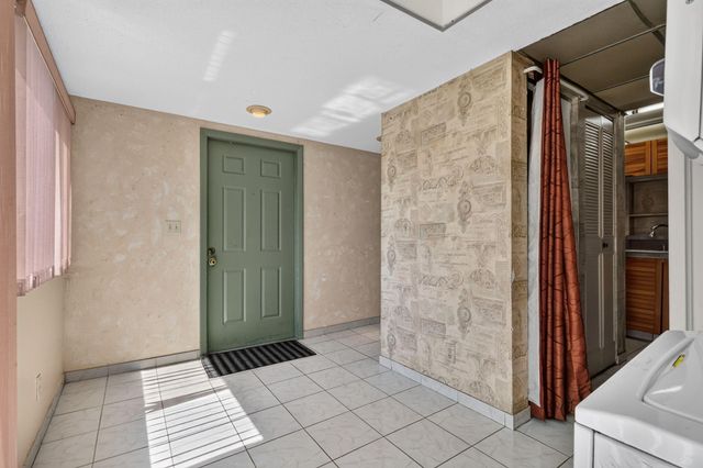 5884 Morningstar Circle 406, Delray Beach, FL 33484