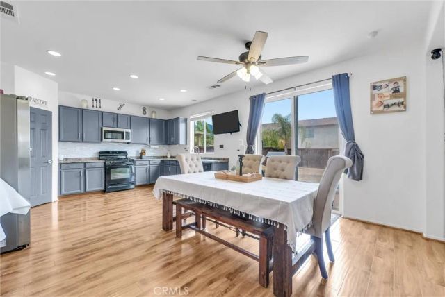 10916 Marygold, Corona, CA 92883