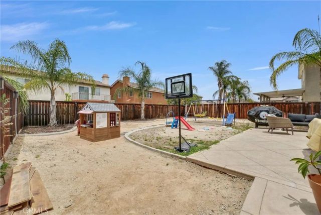 10916 Marygold, Corona, CA 92883