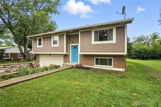 9175 Bunnell Hill Road, Clearcreek Twp, OH 45458